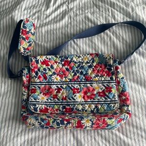 Vera Bradley messenger bag
